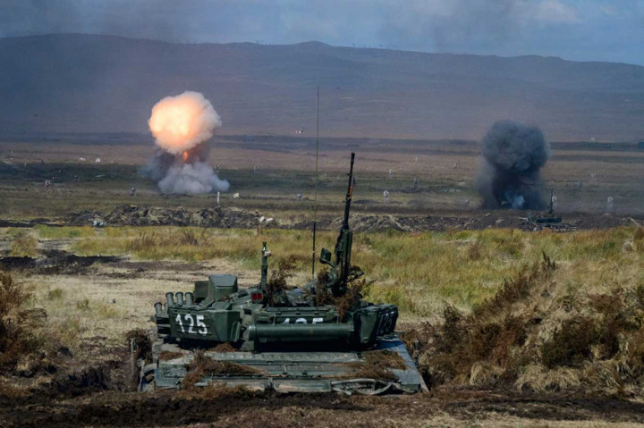 Lokasi latihan utama untuk Vostok-2018 berada di Siberia, 5.000 kilometer dari Moskow yang kemungkinan bisa dilihat dari Jepang, Korea Utara, Korea Selatan, Tiongkok, dan Mongolia. Latihan itu berlangsung hingga 17 September.