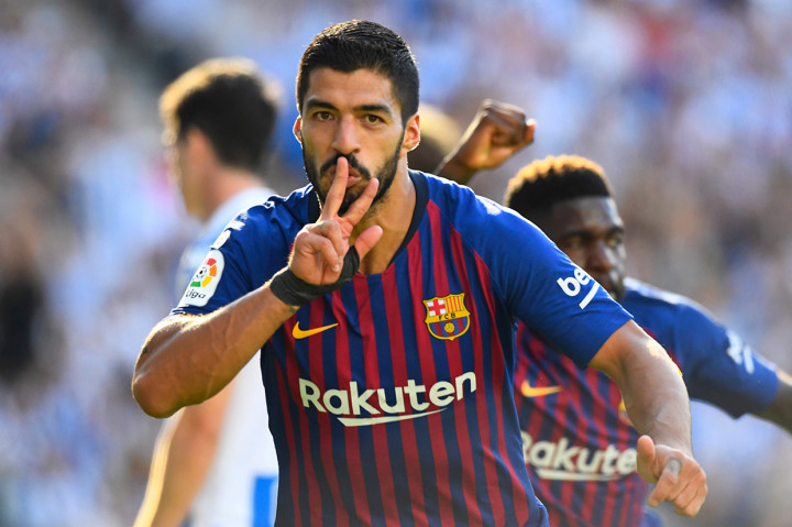 Barcelona akhirnya mencetak gol penyeimbang di menit ke-63. Luis Suarez memaksimalkan umpan Samuel Umtiti untuk mengoyak gawang Sociedad.