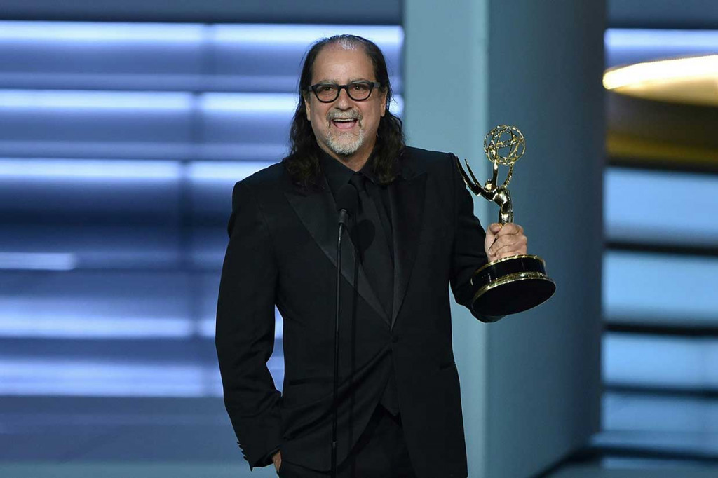 Stradara Glenn Weiss melamar kekasihnya saat memperoleh penghargaan sebagai Outstanding director for a variety special untuk acara 'The Oscars' pada acara Emmy Awards ke-70, di Microsoft Theater, Los Angeles, Senin, 17 September 2018 waktu setempat.