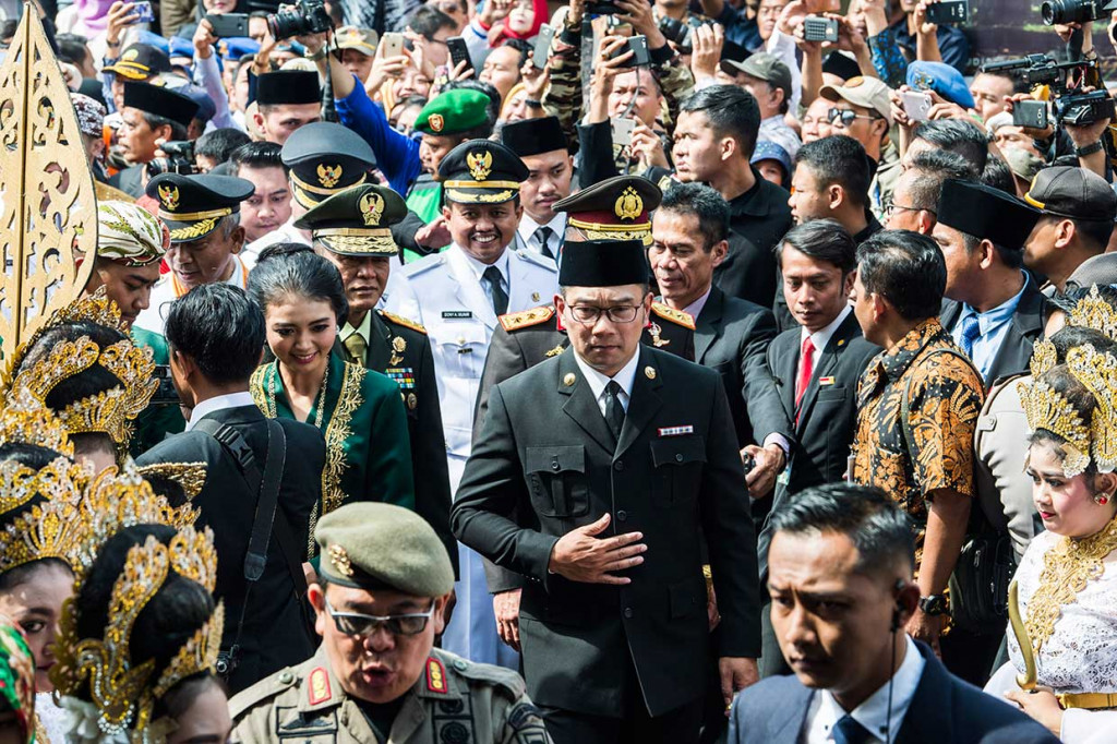 Ridwan Kamil Lantik 6 Wali Kota dan Bupati