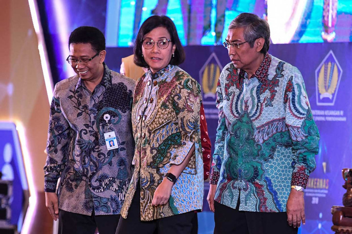 Beberapa kementerian dan lembaga yang mendapatkan penghargaan antara lain MPR, DPR, DPD, Kementerian Keuangan, Kementerian Perindustrian, Kementerian Perdagangan, Kementerian Kesehatan, Polri, dan KPK. Sementara delapan pemerintah provinsi yang memperoleh penghargaan yaitu DI Yogyakarta, Gorontalo, Jawa Barat, Kalimantan Selatan, Kepulauan Riau, Nusa Tenggara Barat, Sulawesi Tenggara, dan Sumatera Barat.