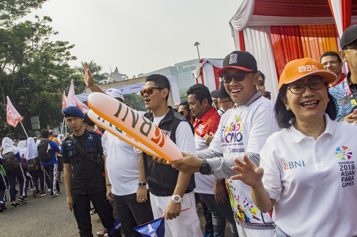 Inapgoc menggelar parade maskot Asian Para Games 2018 bernama Momo yang merepresentasikan elang bondol, maskot Provinsi DKI Jakarta.