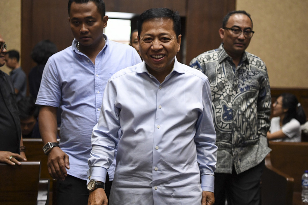 Selain Novanto, jaksa KPK juga menjadwalkan pemeriksaan saksi TB Hasanuddin serta mantan Kepala Bakamla Arie Soedewo.