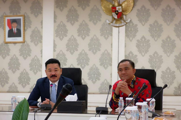 Kepala BNN, Komjen Pol. Drs. Heru Winarko didampingi oleh Deputi Bidang Pemberantasan, Deputi Bidang Hukum dan Kerja Sama, para Kepala BNN Provinsi di sekitar daerah perbatasan, serta para pejabat terkait di lingkungan pemberantasan BNN lakukan kunjungan kerja ke Malaysia dan Singapura dalam upaya pemberantasan penyelundupan narkotika di jalur-jalur perbataasan.