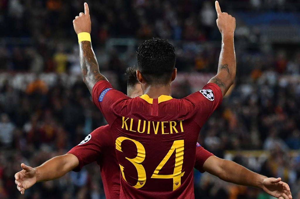 Ini merupakan gol perdana  Kluivert untuk Roma.
