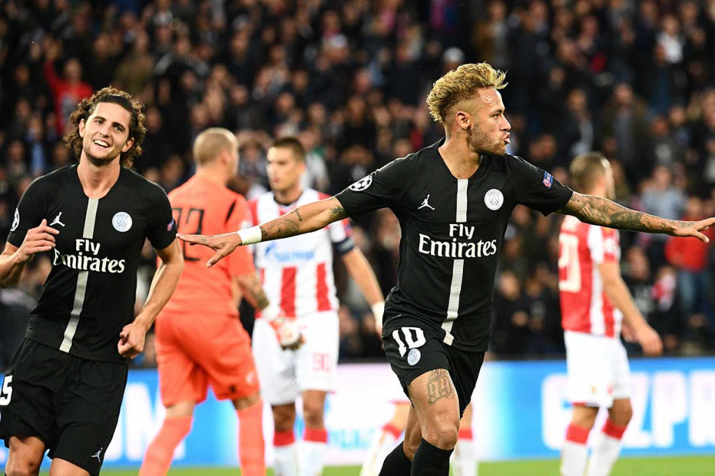 Meski tampil dominan, PSG harus menunggu hingga pertandingan memasuki menit ke-20 untuk membuka keunggulan lewat tendangan bebas Neymar.