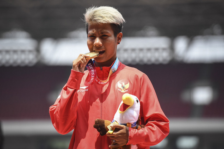 Bagi Rica, jarak lompatannya ini melampaui rekor pribadinya. Antara Foto/Dhemas Reviyanto