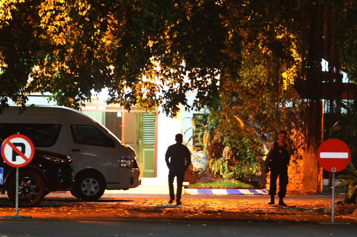 Berdasarkan informasi, KPK menggeledah ruang kerja Bupati Malang dan Kantor Badan Pengelolaan Keuangan dan Aset Daerah (BPKAD) Kabupaten Malang yang berlokasi di Kota Malang. Penyidik mencari beberapa barang bukti seperti dokumen kepegawaian dan surat pengaduan dari masyarakat.