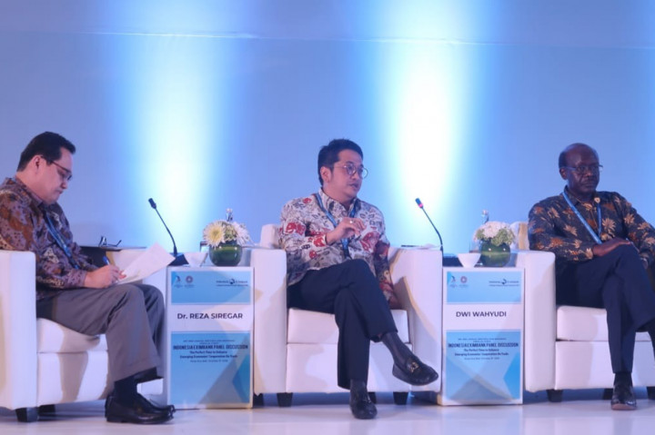 LPEI atau Indonesia Eximbank menyelenggarakan diskusi panel dengan tema The Perfect Time to Enhance Emerging Economies Cooperation on Trade dalam rangkaian kegiatan pertemuan tahunan IMF-World Bank. 