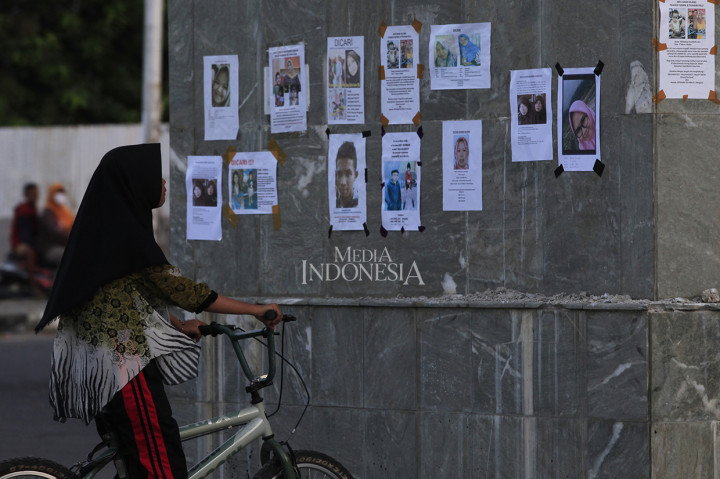 Tercatat, korban hilang sementara mencapai 671 jiwa. Jumlah tersebut diperoleh dari aduan masyarakat yang melapor keluarga atau kerabat mereka yang belum ditemukan.