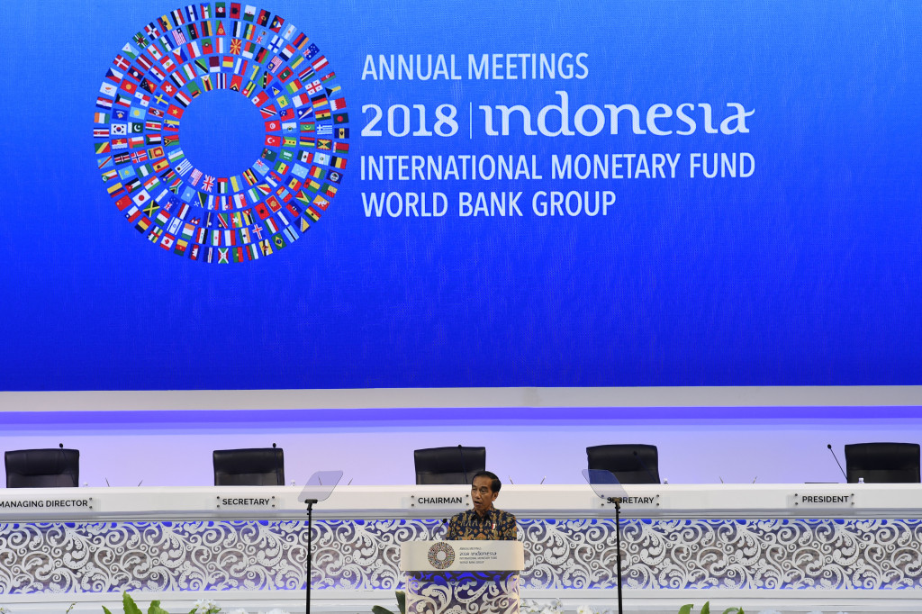 Presiden Joko Widodo memberikan sambutan dalam Annual Plenary Meetings IMF-World Bank Group 2018. Antara Foto/ICom/AM IMF-WBG/Puspa Perwitasari