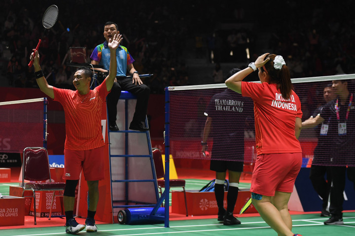 Leani / Hary menang mudah dua set langsung 21-7, 21-10 atas ganda Thailand Siripong Teamarrom / Nipada Saensupa.