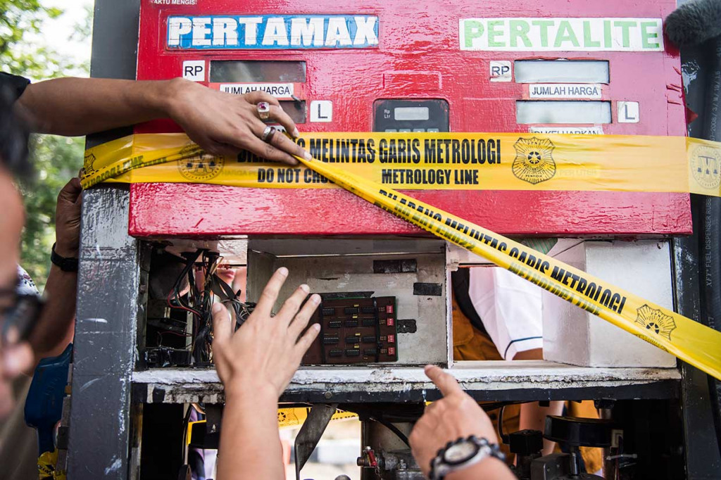 Dalam sidak tersebut Direktorat Jenderal Perlindungan Konsumen dan Tertib Niaga Kementerian Perdagangan menemukan alat tambahan pada pompa ukur berupa rangkaian elektronik atau prited circuit board (PCB) guna memanipulasi jumlah BBM yang dikeluarkan.