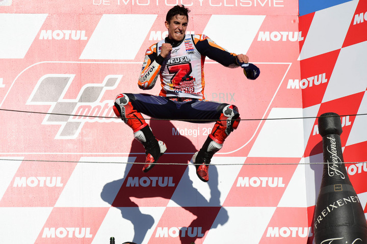 Dengan koleksi 296 poin, Marc Marquez sudah tak mungkin tergeser lagi dari puncak klasemen perolehan poin MotoGP 2018, sekalipun balapan masih tersisa tiga seri. 