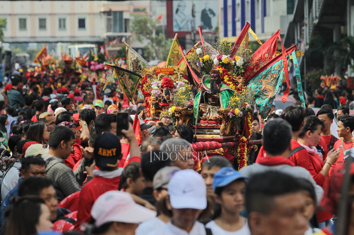 Kegiatan rutin tahunan ini digelar oleh Yayasan Fat Cu Kung Bio, Glodok, dalam rangka merayakan she jit atau ulang tahun Dewa Fat Cu Kung.