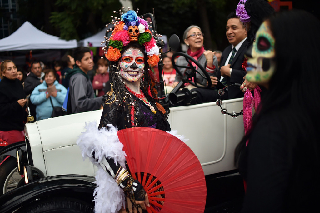 Perayaan ini pun muncul di salah satu adegan dalam film animasi terkenal dunia 'Coco'. 