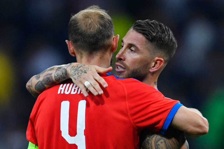 Real berhasil mempertahankan kemenangan 2-1 hingga laga usai, yang membuat mereka berbagi pucuk klasemen Grup G dengan AS Roma dengan enam poin setelah tiga pertandingan.