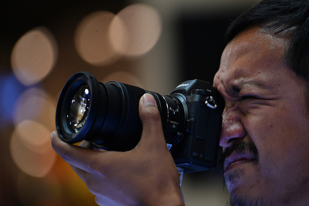 Nikon resmi meluncurkan kamera seri mirrorless fullframe-nya di Indonesia yaitu Nikon Z7 dan Z6 yang dipasarkan dengan harga Rp66 juta untuk Z7 dengan lensa kit serta mount system, dan Rp45 juta untuk Z6 dengan lensa kit dan mount system.