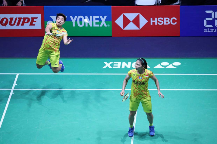 Pada perempat final yang akan berlangsung pada Jumat waktu setempat, Greysia/Apriyani akan menghadapi pasangan Denmark Maiken Fruergaard/Sara Thygesen yang mengalahkan pasangan Jepang Shiho Tanaka/Koharu Yonemoto 21-19, 21-19.