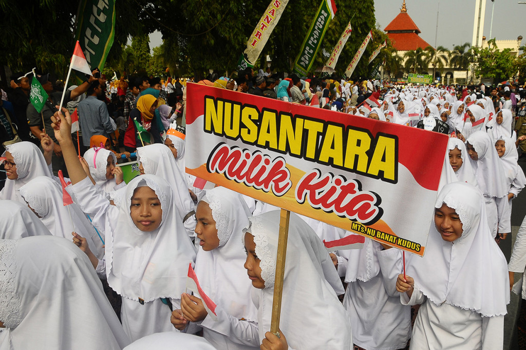 Parade Santri yang diikuti ribuan Santri tersebut sebagai syiar agama Islam serta untuk menanamkan nilai nilai kebangsaan kepada para Santri. Antara Foto/Yusuf Nugroho