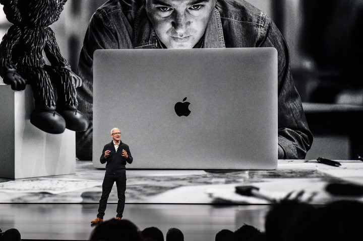 Perangkat ini dilengkapi fitur FaceTime HD, keyboard dan force touch trackpad baru. Selain itu ada Touch ID untuk keamanan akses. Afp Photo/Stephanie Keith