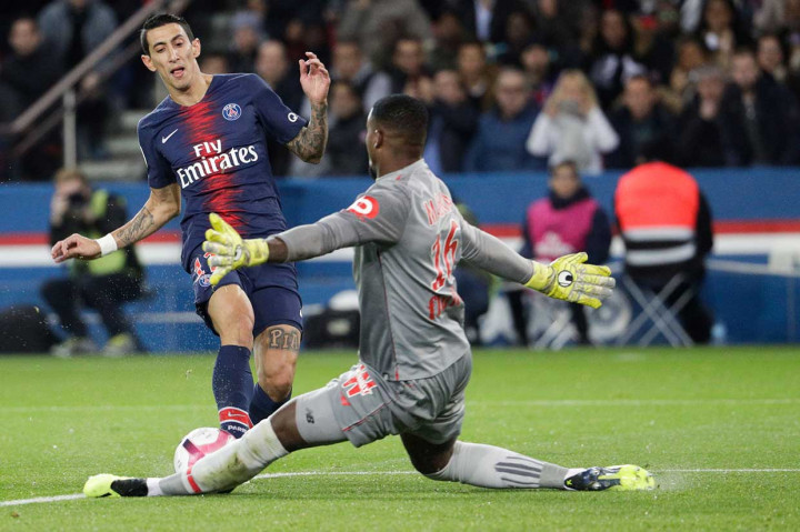 Maignan menggagalkan peluang yang didapat Angel di Maria.