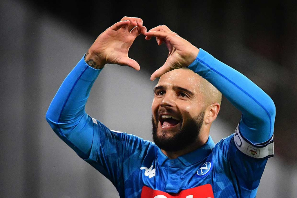 Insigne melakukan selebrasi usai membuka keunggulan untuk Napoli.
