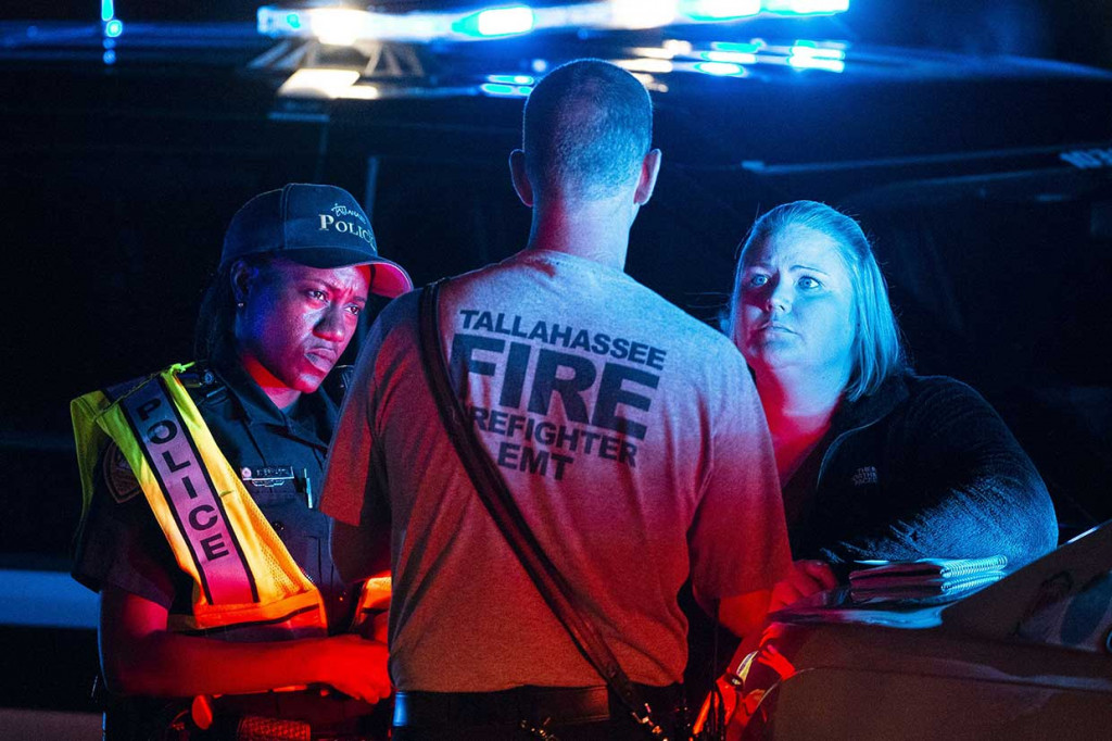 Dalam pernyataan kemudian polisi mengatakan bahwa total tujuh korban telah diidentifikasi: enam dengan luka tembak, dan satu yang dipukul dengan pistol. Dua korban tembak kemudian meninggal karena luka-lukanya.