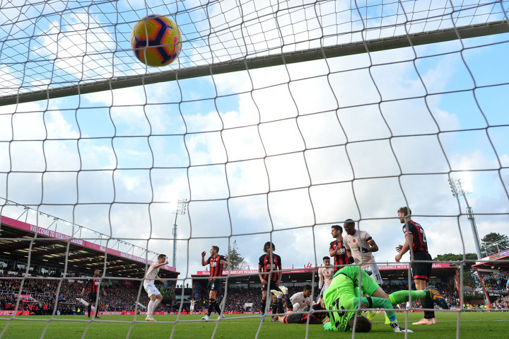 Marcus Rashford tampil sebagai pahlawan kemenangan MU. Bintang muda ini berhasil mencetak gol ke gawang Bournemouth jelang pertandingan berakhir.