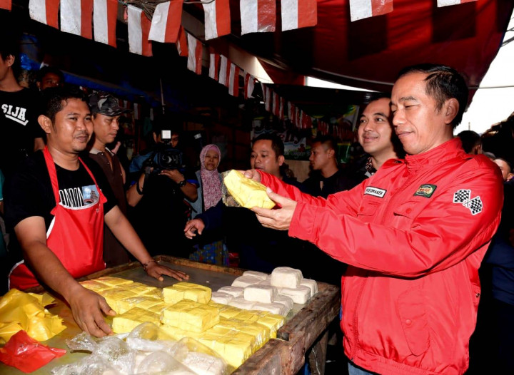 Tahu dan tempe juga masih dalam harga yang normal.