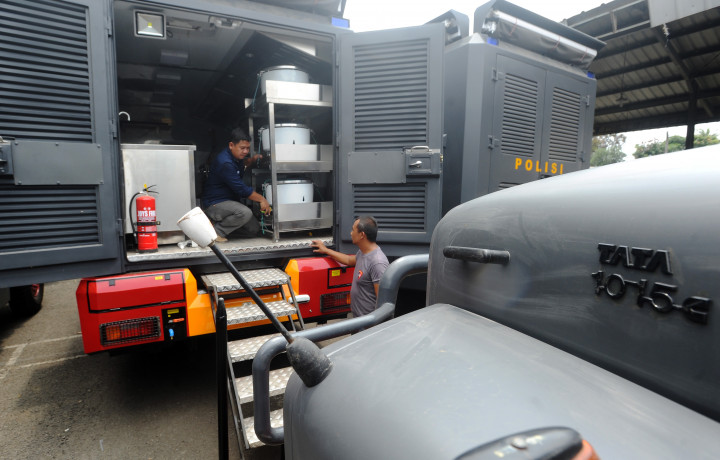 Dapur Berjalan untuk Brimob