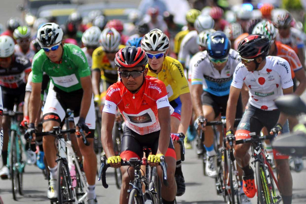 Balapan etape IV memiliki tiga titik sprint, yaitu di Lubuk Alung (km 25,5), Sungai Limau (km 62), Lubuk Basung (km 107,9), serta satu titik tanjakan King Of Mountain di Kelok 44 Ambun Pagi yang memiliki ketinggian 1.140 mdpl (km 144/kategori 1).