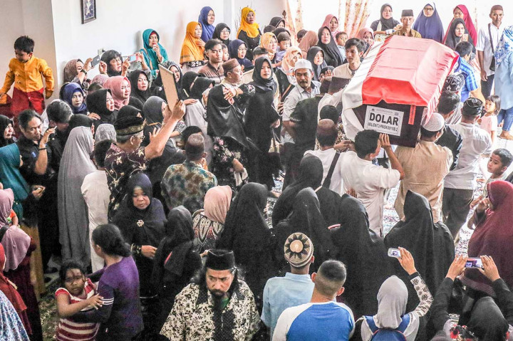 Jenazah dolar tiba di rumah duka Pangkalpinang, Kepulauan Bangka Belitung.  ANTARA FOTO/Ananta Kala
