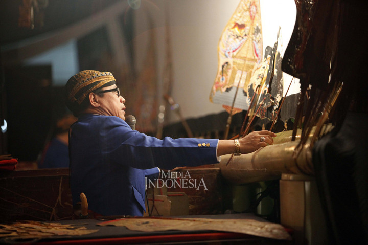 Ketua Dewan Pimpinan Wilayah (DPW) NasDem Jawa Tengah Setyo Maharso mengatakan, wayang kulit sengaja dipilih lantaran bertepatan dengan hari wayang sedunia. NasDem juga ingin turut melestarikan budaya. 