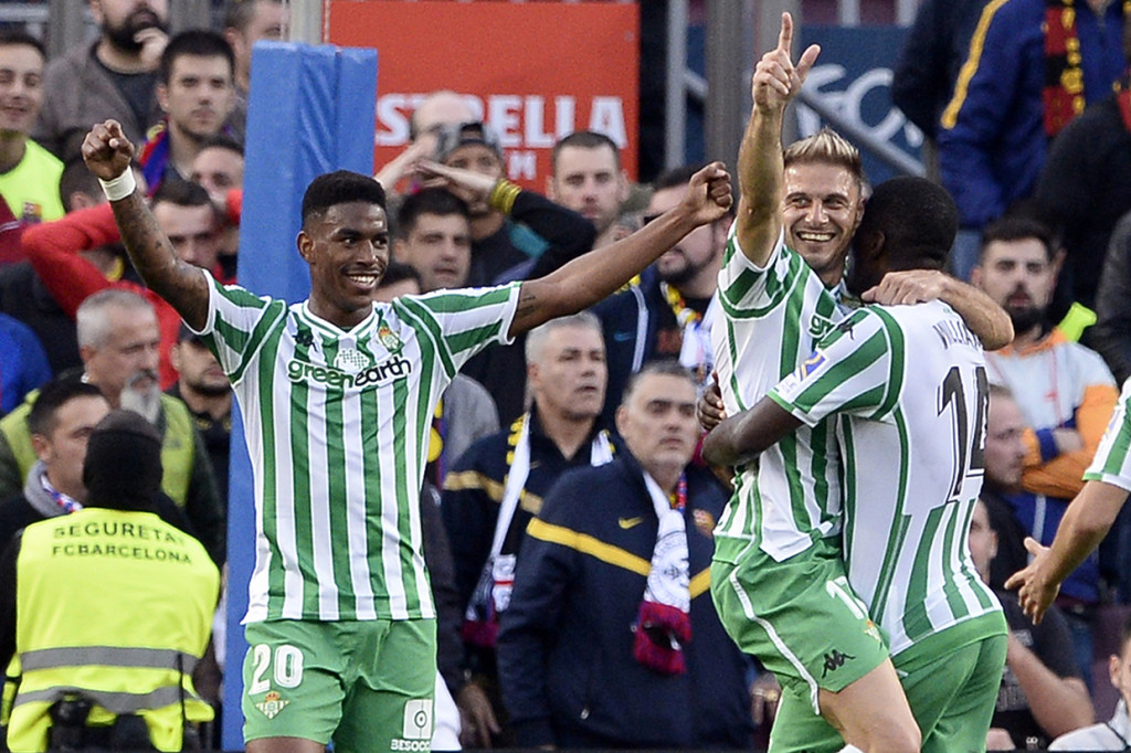 Laga Barcelona vs Real Betis di Stadion Camp Nou, berlangsung antiklimaks bagi tim tuan rumah.