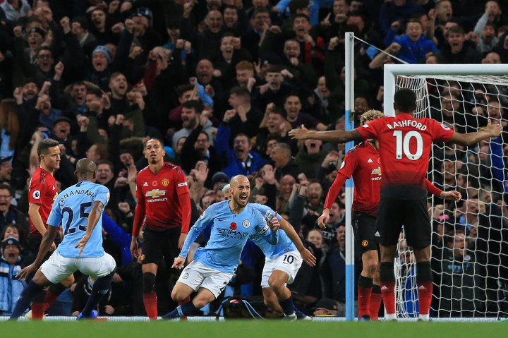 David Silva membuka keunggulan tuan rumah pada menit ke-12 memanfaatkan assist umpan tarik dari Bernardo Silva. Afp Photo/Lindsey Parnaby