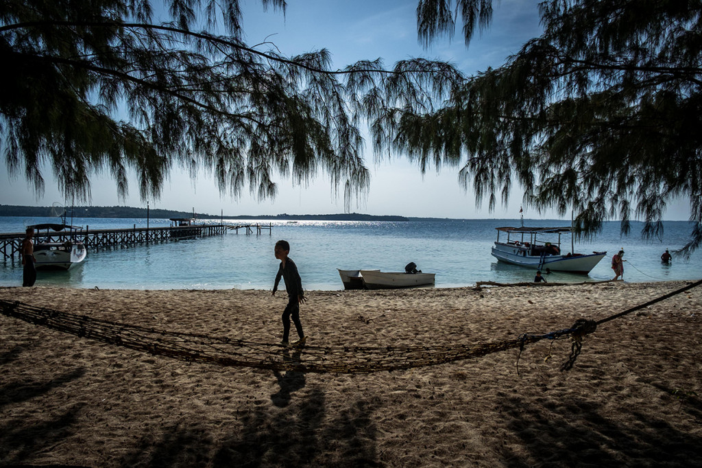 Dengan pengelolaan lingkungan yang berkelanjutan, Karimunjawa bisa menjadi idola baru destinasi wisata para turis asing. Karimunjawa siap menyihir dunia.