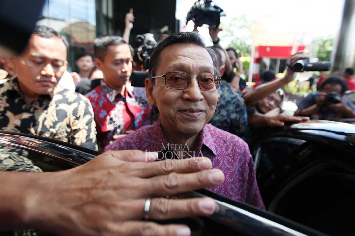 KPK meminta keterangan Boediono soal fakta-fakta sidang dengan terdakwa mantan Deputi Bidang IV Pengelolaan Devisa BI Budi Mulya.