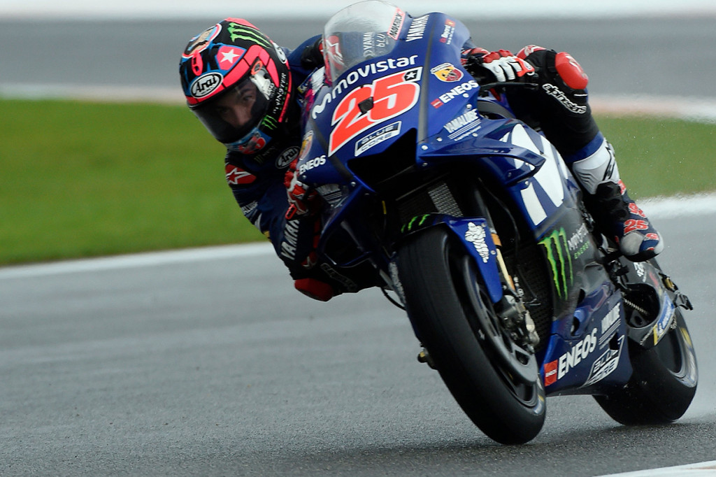 Maverick Vinales unjuk gigi pada kualifikasi MotoGP Valencia di Sirkuit Ricardo Tormo. Dia menjadi yang tercepat dengan torehan satu menit 31,312 detik meski harus melewati sesi kualifikasi pertama (Q1).