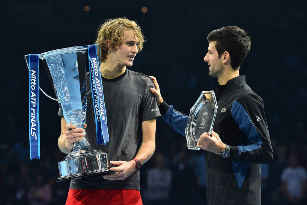 Djokovic sendiri meski kalah memuji penampilan Zverez.