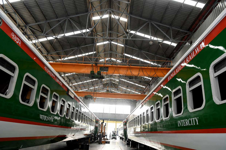 
Selain memenuhi kebutuhan kereta dalam negeri, PT INKA juga telah ekspansi ke sejumlah negara di Asia antara lain Bangladesh dan Filipina. Banglades memesan sedikitnya 250 unit gerbong kereta senilai Rp1,3 triliun yang rencana awal dikirim sebanyak 15 unit pada Desember 2018.