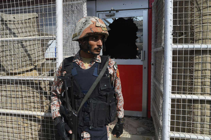 Serangan tersebut diklaim dilakukan kelompok separatis asal Balochistan yang mencap Beijing sebagai 'penindas', di tengah maraknya proyek investasi Tiongkok di Pakistan.