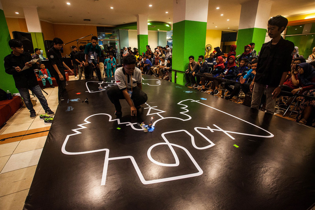 Acara yang digelar pada 24-25 November itu menjadi ajang meningkatkan pemahaman akan keilmuan robotik di kalangan generasi muda.
