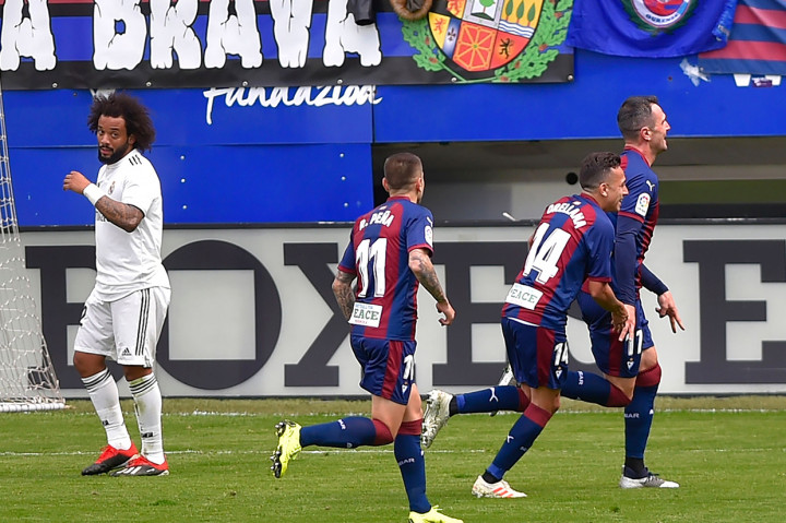 Setelah unggul 2-0, Eibar kembali mencetak gol melalui Kike Garcia yang berhasil menerima umpan dari Sergi Enrich pada menit ke-57.