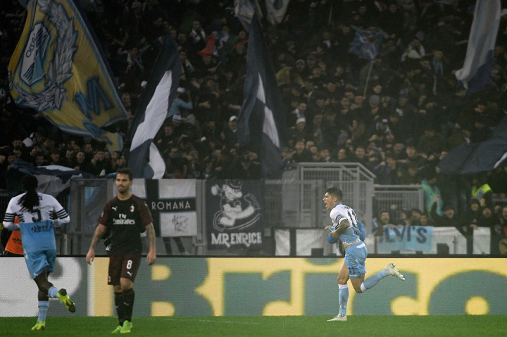 Dengan hasil ini, Lazio sukses mempertahankan posisi mereka di empat besar klasemen Liga Italia 2018-2019 pada pekan ke-13 dengan torehan 23 poin atau unggul satu angka dari AC Milan yang menguntit tepat di bawah mereka.