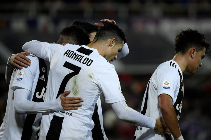 Juve kokoh di puncak klasemen dengan 40 poin, unggul 11 poin atas tim peringkat kedua Napoli. Sementara Fioreintina di urutan sembilan dengan 18 poin.