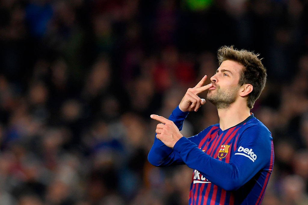 Barca akhirnya berhasil membuka keunggulan pada menit ke-36 lewat sundulan Gerard Pique menyambut umpan silang Ousmane Dembele.