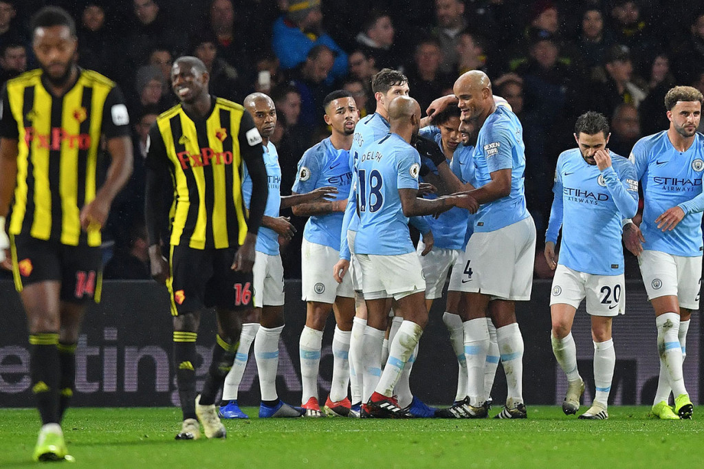 Tim tamu harus menunggu hingga lima menit jelang waktu normal babak pertama usai untuk membuka keunggulan lewat gol Leroy Sane.