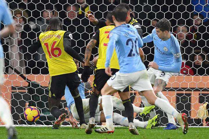 Upaya Watford keluar dari tekanan baru membuahkan hasil pada menit ke-85 saat Abdoulaye Doucoure menyambar bola muntah hasil percobaan tembakan pertamanya yang dihalau oleh Walker. 