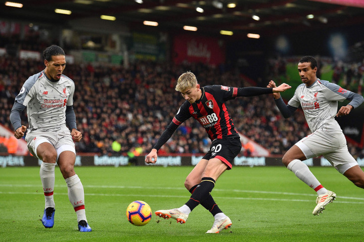 Tuan rumah berpeluang menjebol gawang Liverpool lewat tendangan David Brooks pada menit ke-23. Namun bola masih dapat diamankan oleh kiper Alisson Becker.